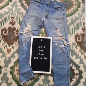 36x34 Levi’s 505